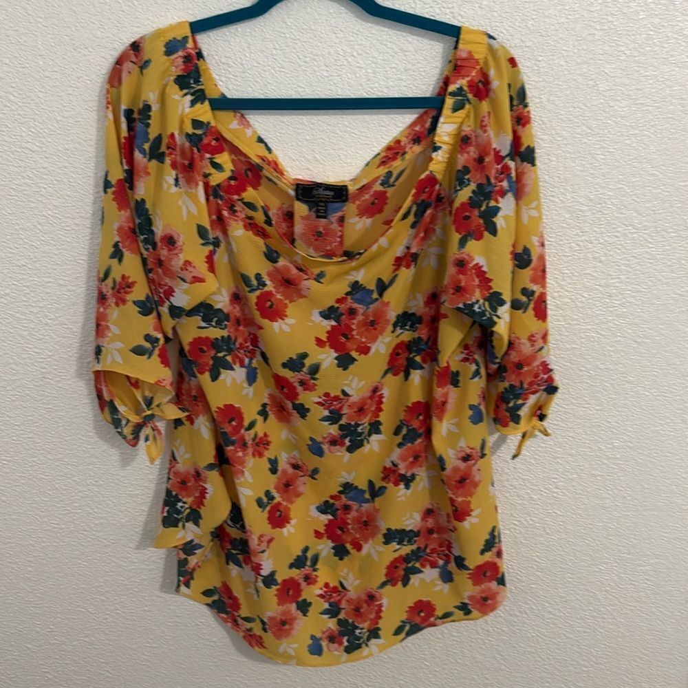Status by Chenault-Womens Yellow Floral Shirt Blouse Top- Size XXL